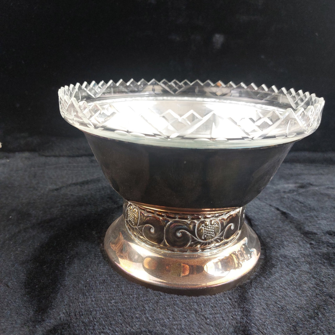 Silverplate Pedestal Bowl Cut Worn 8" Wide Glass Insert Grape Motif Acceptable0