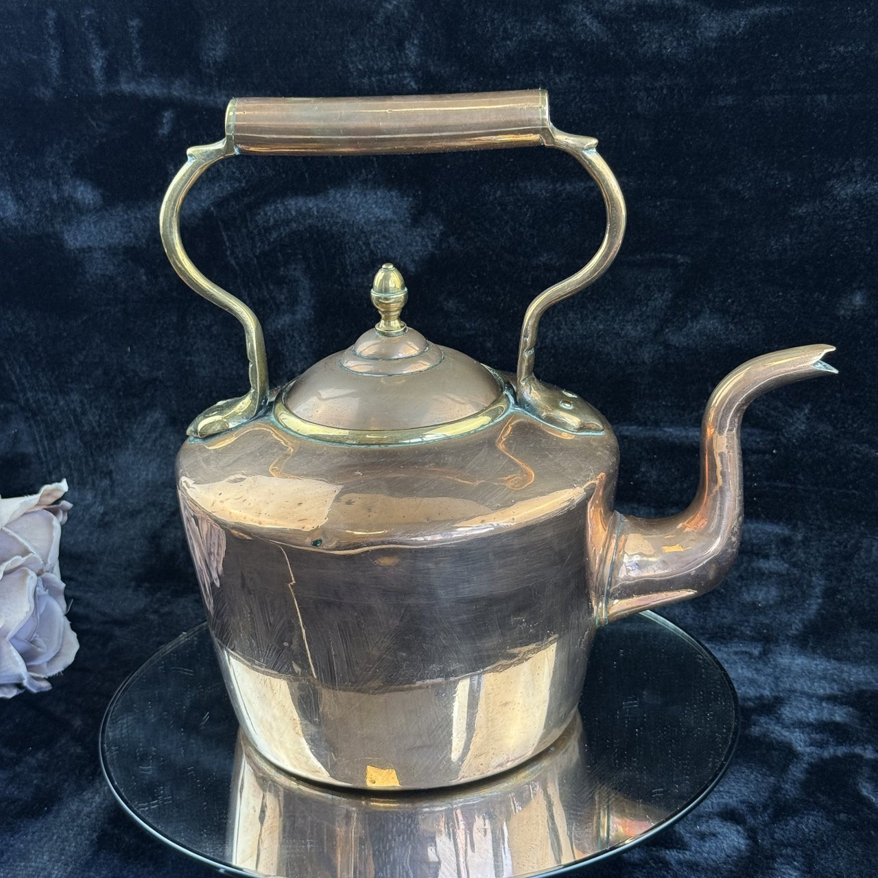 Antique Large Copper Kettle with Brass and Copper Handle - English Country House8