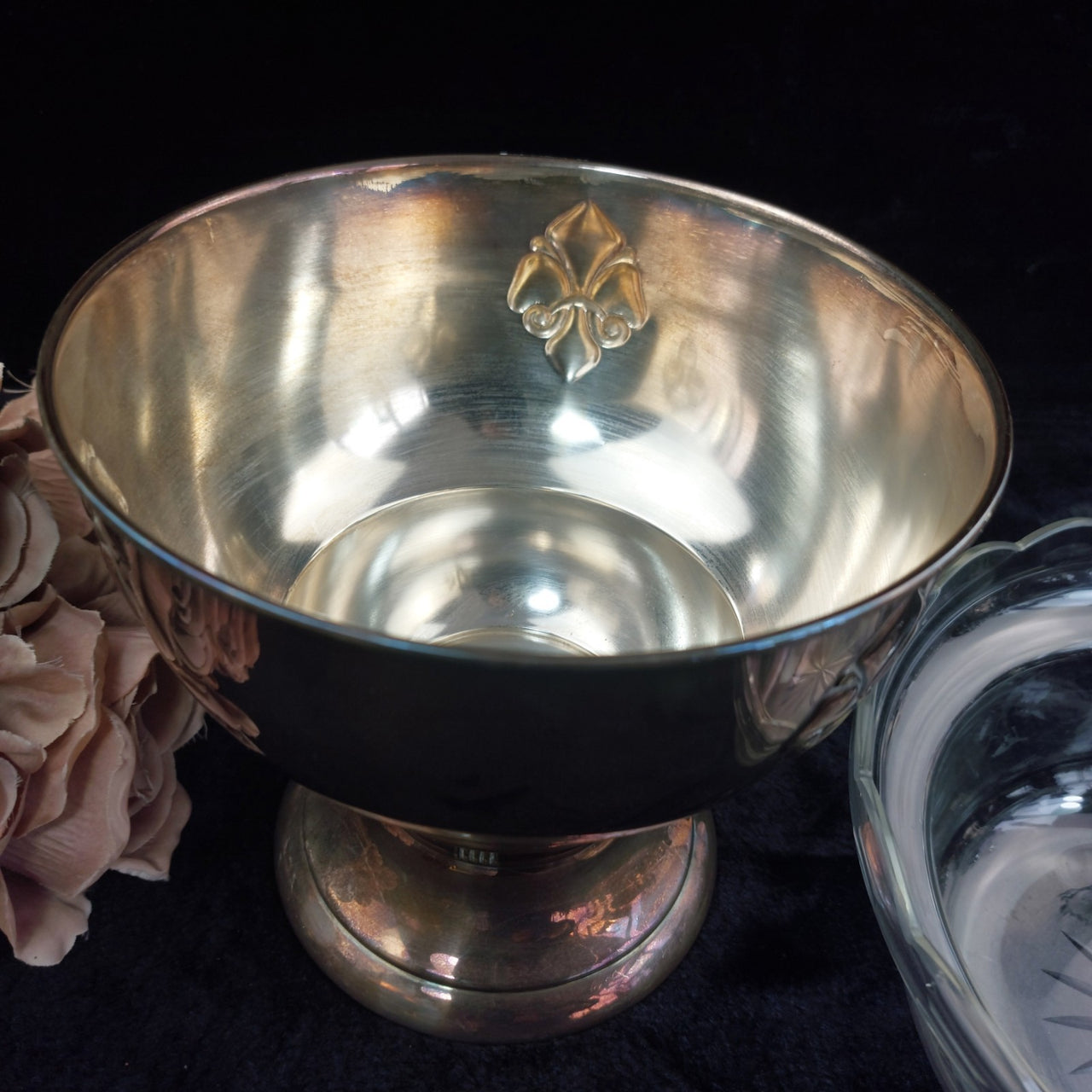 TBE Silverplate Bowl 8.5" Fleur-de-Lis Glass Insert Heavy Worn Acceptable Set5
