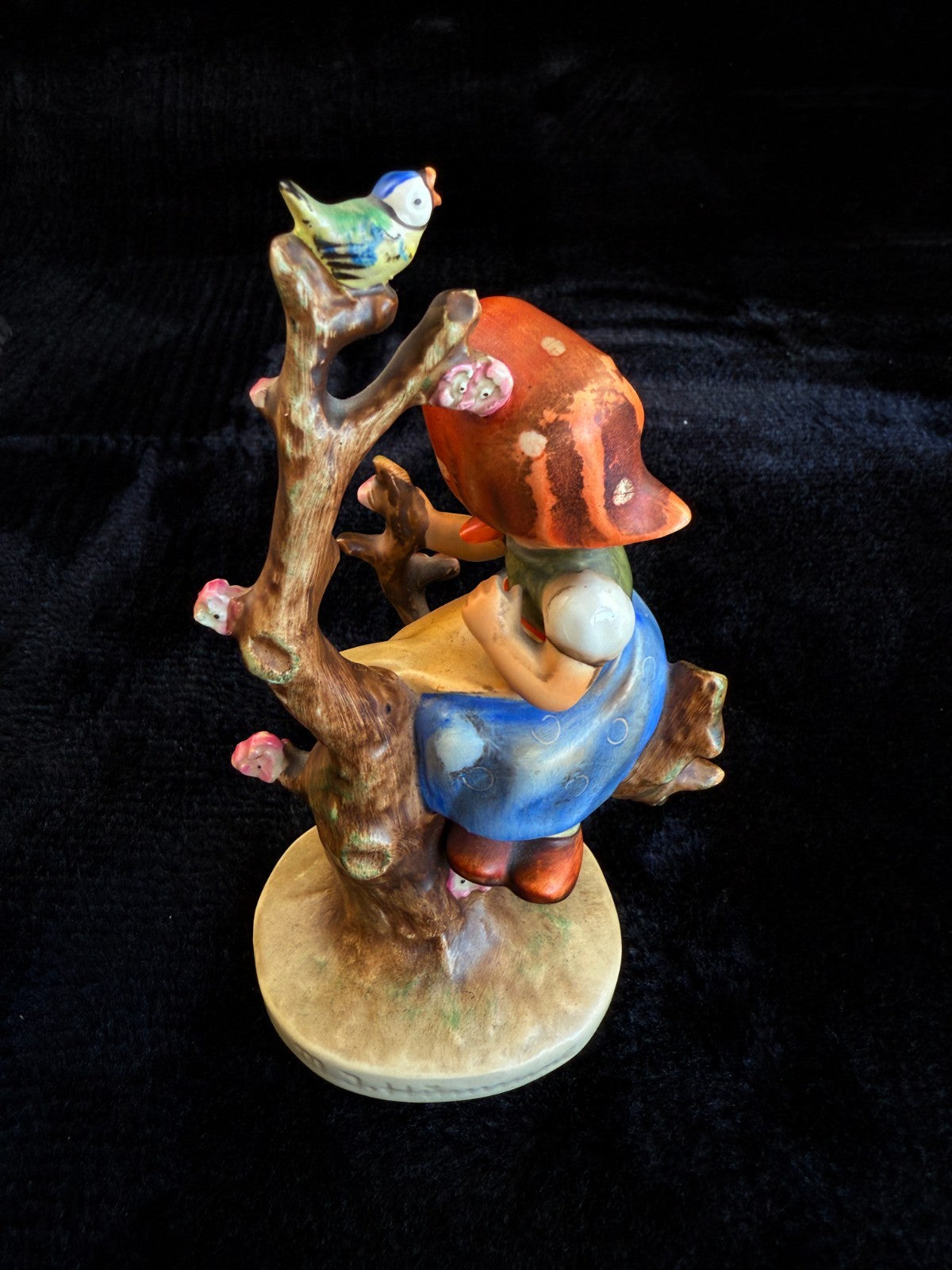 Vintage Figurine Hummel-Style of a Girl in a Tree with a Bird - West Germany6