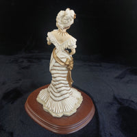Thumbnail for Leonardo Promenade Collection British Lady Figure 1991 Vintage Resin Ornamnt 10
