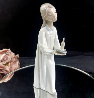 Lladro Girl Figurine 8.5