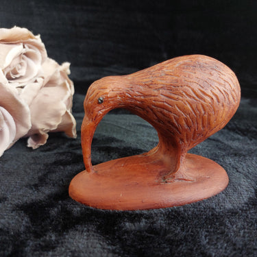 Figurine Sculpture Handmade New Zealand Kiwi Bird Wooden Carving 4"x5"0