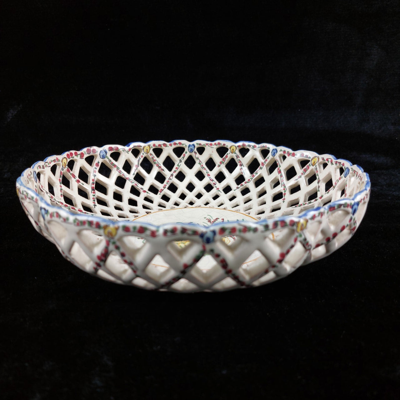Mid-Century Italian Ceramic Lattice Bowl Hand-Painted Floral Design, gift plate.2