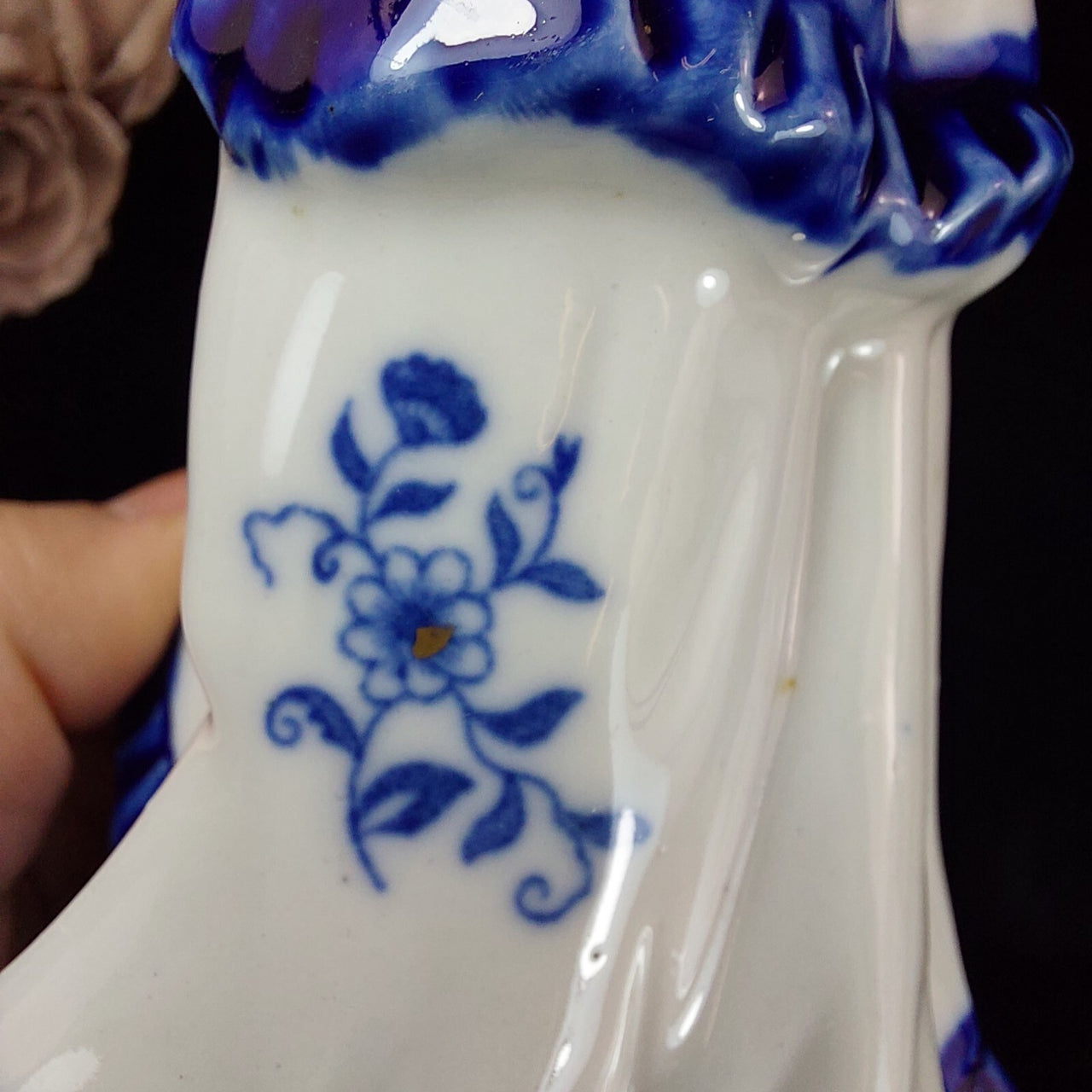 Lady Porcelain Figurine – Blue & White Victorian Style United Kingdom Vintage8