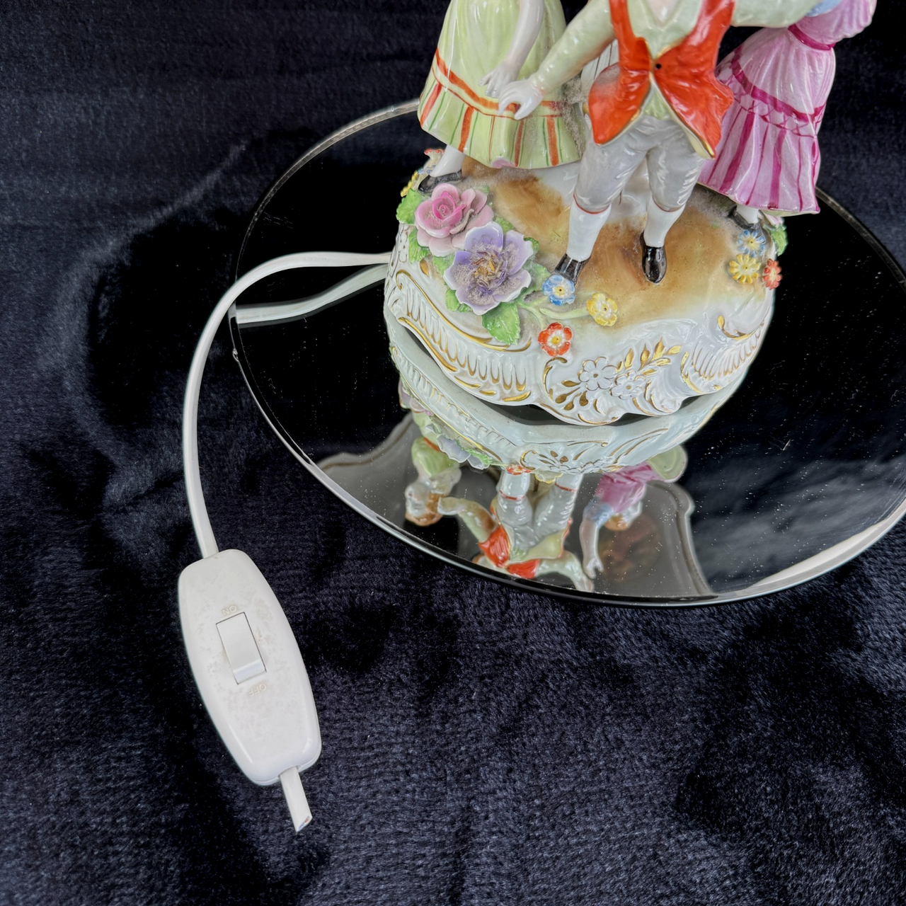 Antique HandPainted Royal KPM Bavaria Porcelain Table Lamp with Floral Motif13