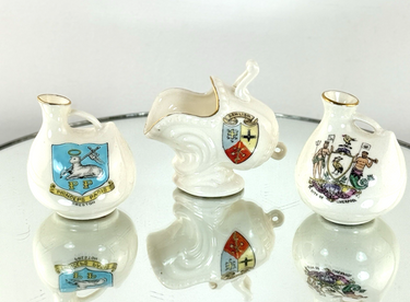 Tuscan & Gemma Chine Crested Ware Trio Mini Vases Jugs Collectible antique Decor0