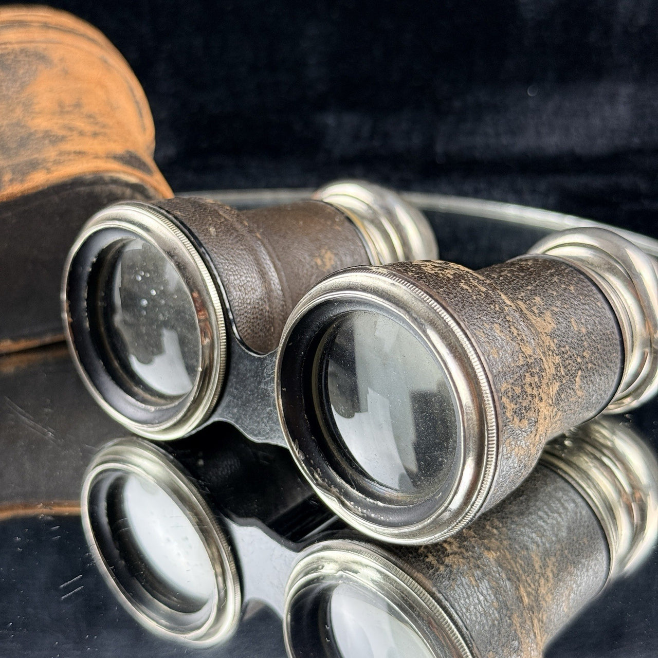 Antique Opera Binoculars Glasses Leather Case Early 1900s home Collectable14