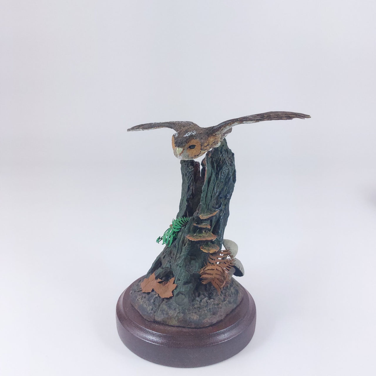 Merlin Collection Owl Figurine on Tree Decorative Stump Collectible Statue Art d22