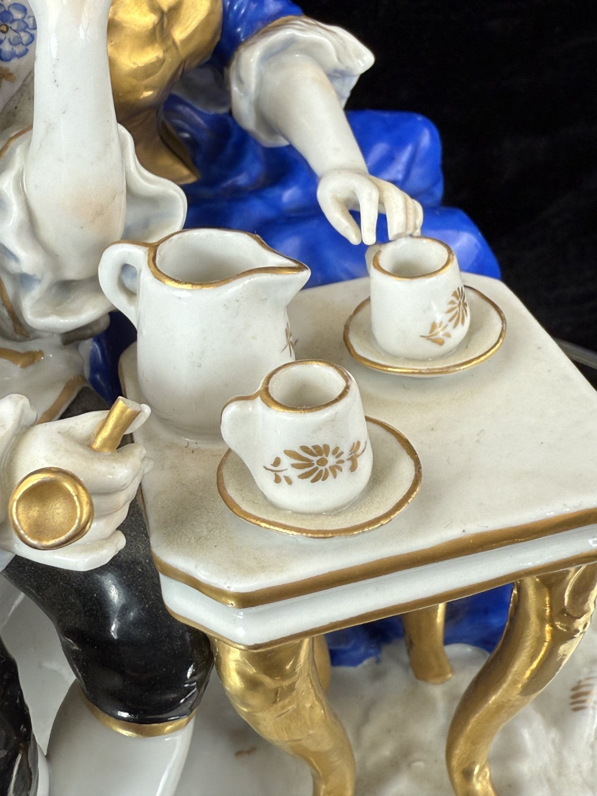 German Antique Porcelain Figurine: Rococo Couple at Tea by Scheibe-Alsbach 18th18