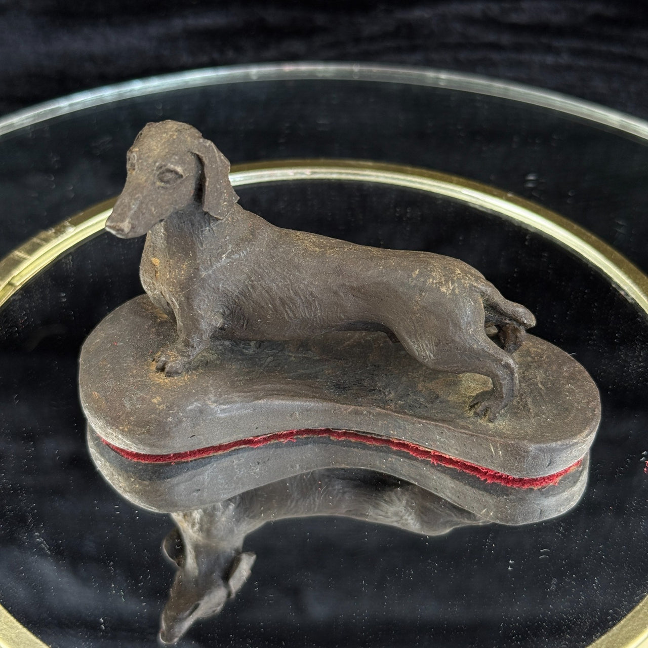 Dachshund Dog Figurine gift Bronze Look Sculpture Felt Base 1989 Signed WL Small10