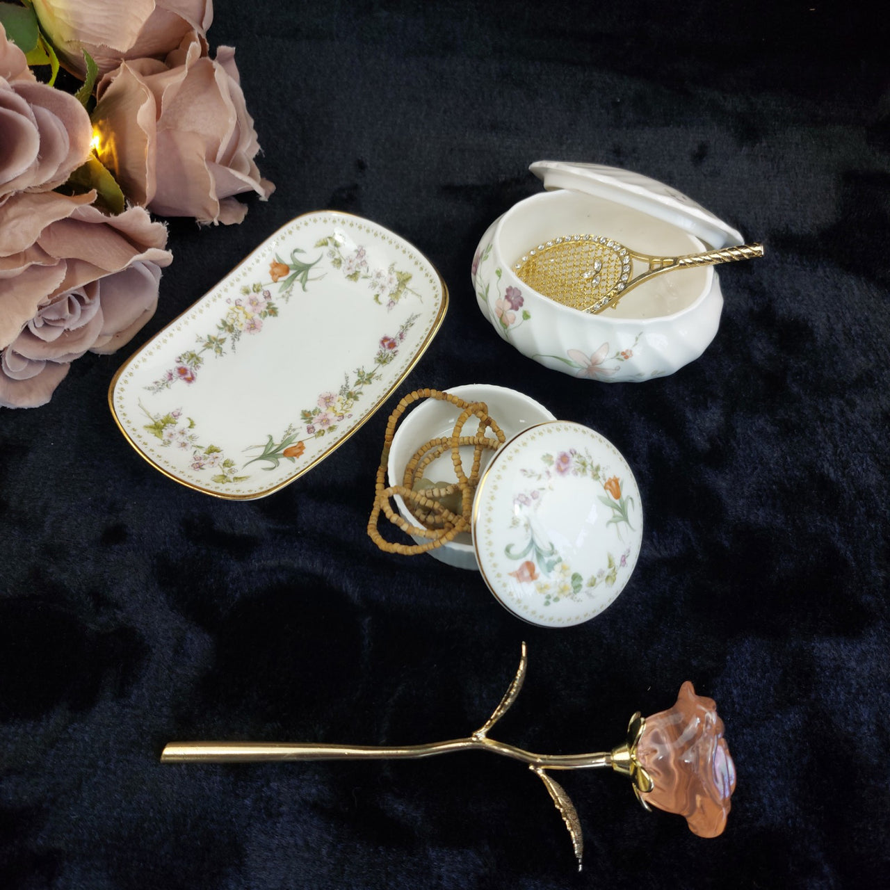 Wedgwood Bone China Pin Dish & Trinket Box Set England - Floral Gold Vintage Rim1