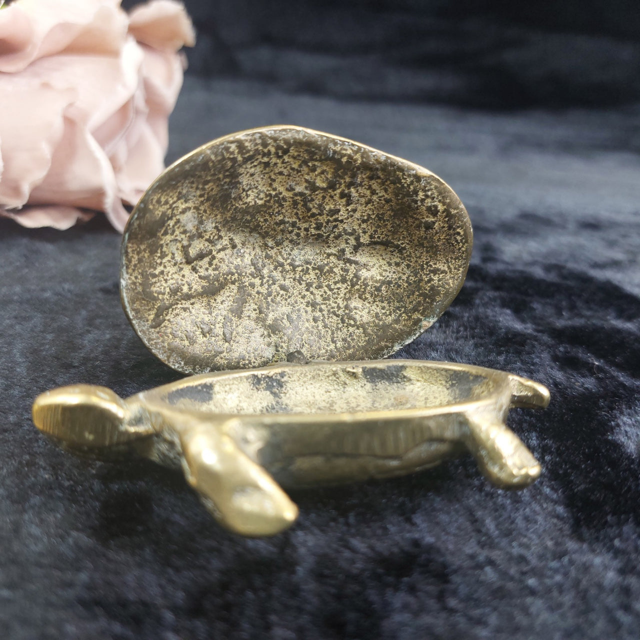 Vintage Brass Trinket & astray Set Hinged Turtle Box & Engraved Shoes10