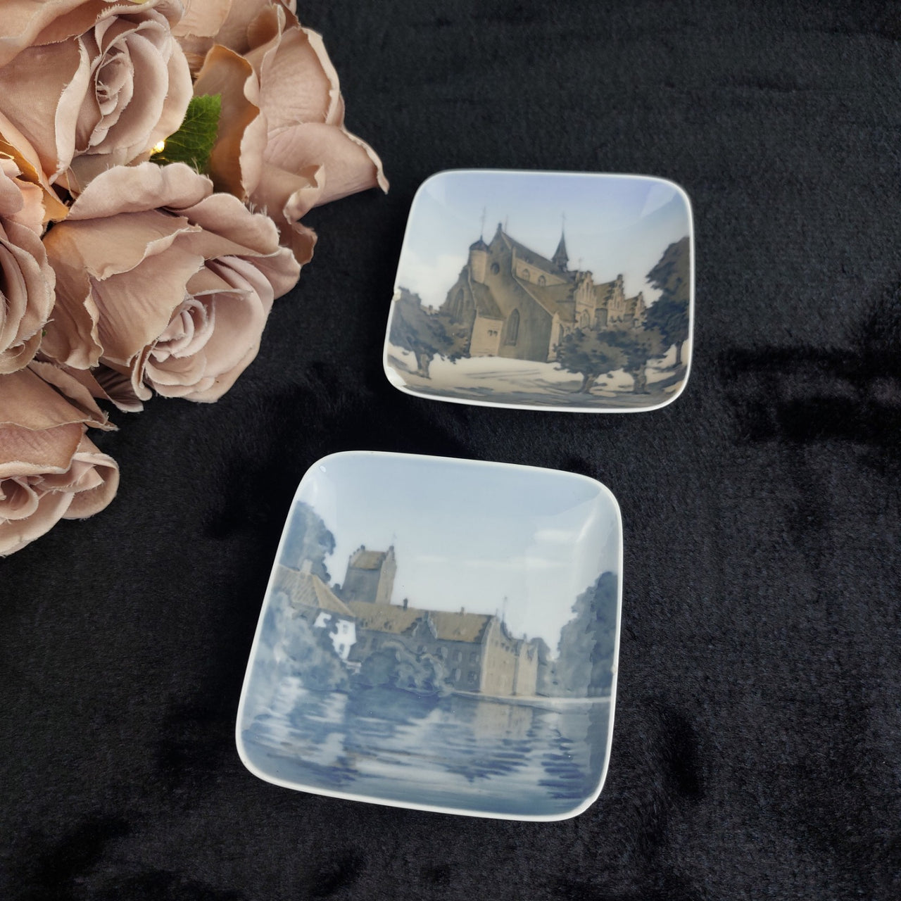 2×Royal Copenhagen Ashtray Dish Domkirken Hald Slelv Danish Landmark Porcelain0