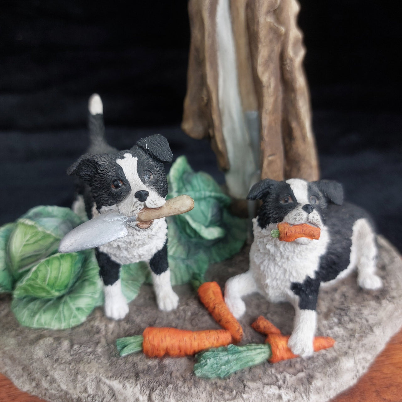 Fine Border Arts "Helping Out" Collie Figurine - B0202 - Anne Wall 1997 Resin4