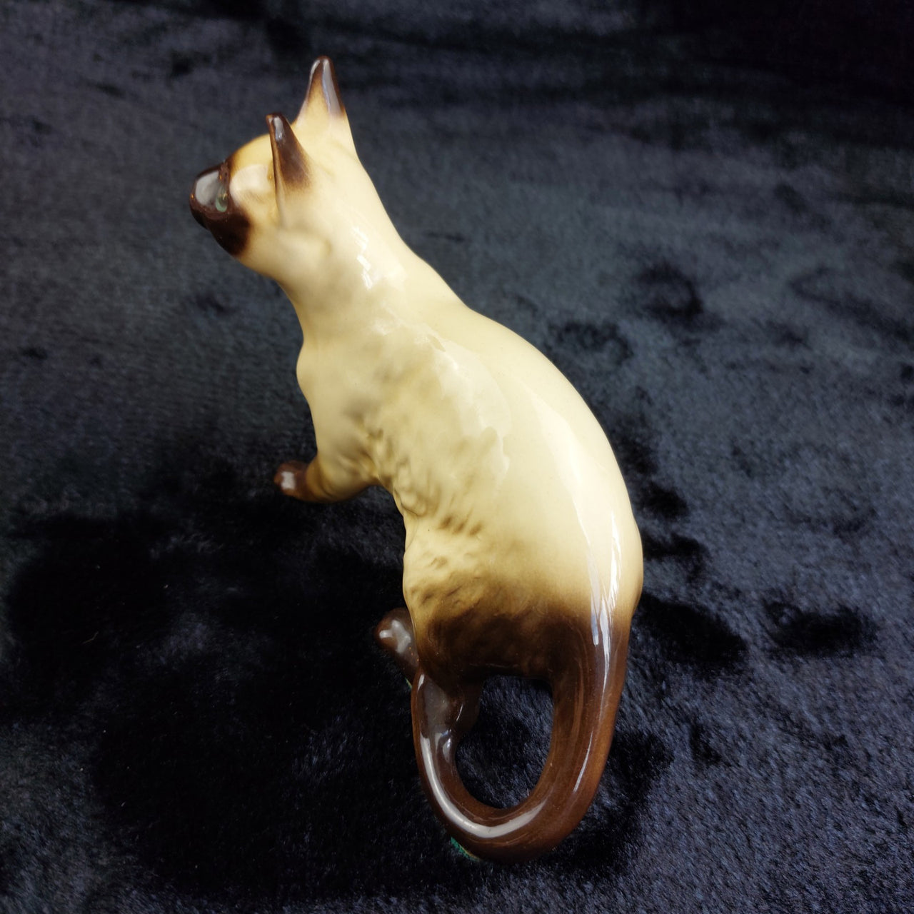 Siamese Cat made in England Figurine  Ceramic Glazed 12cm see pics for details.8