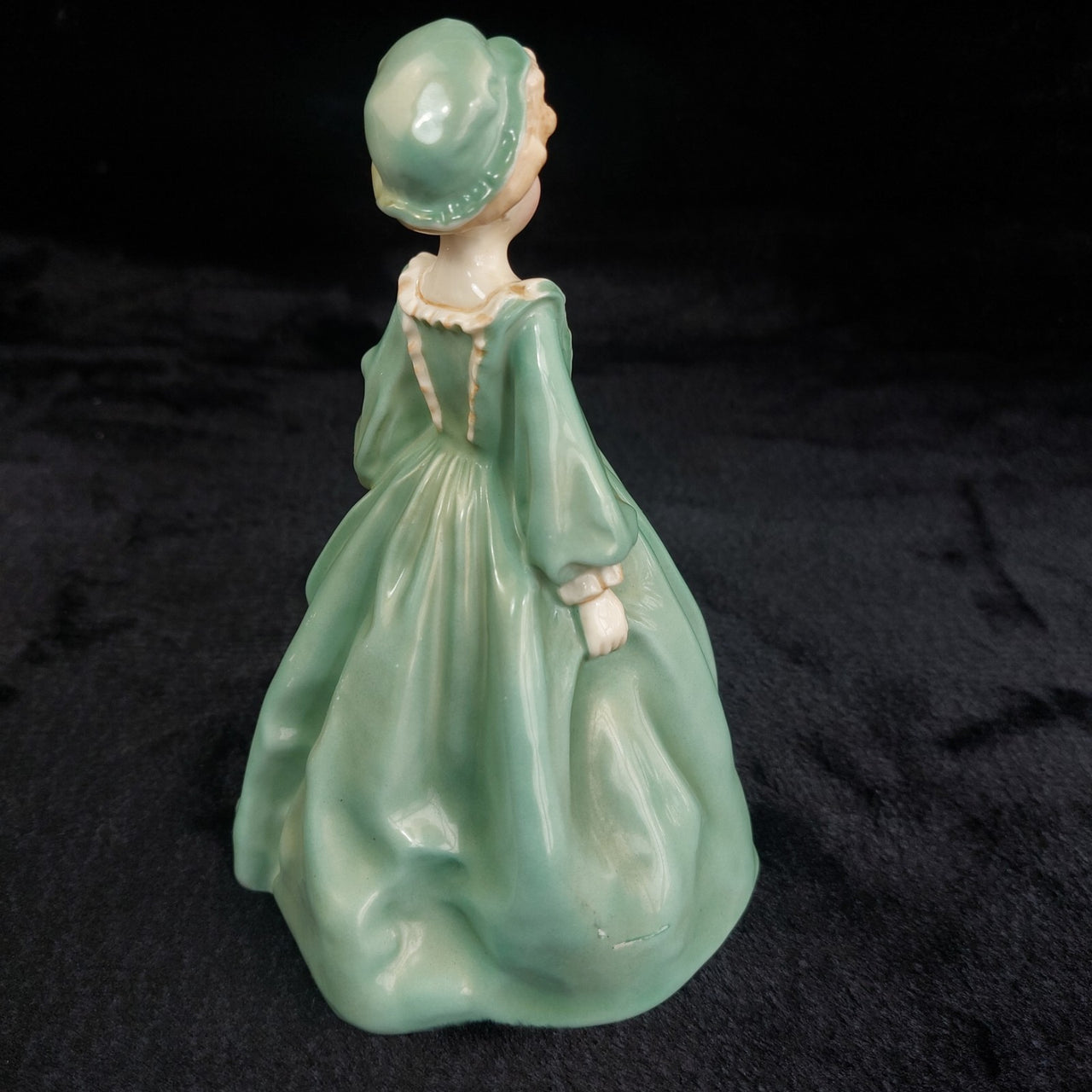 Royal Worcester Figurine 3081  6.5” Tall. Grandmother’s Dress F.G. Doughty4