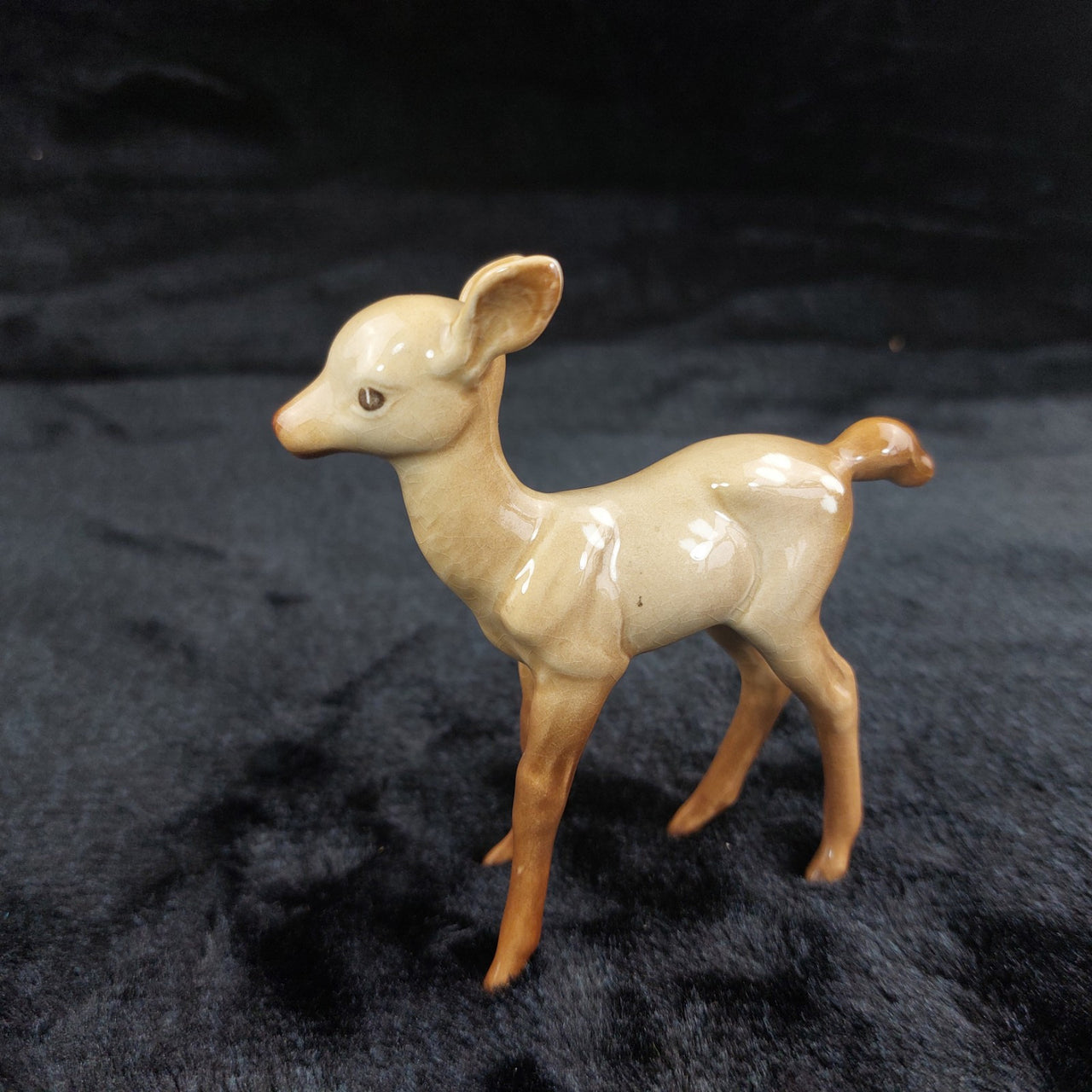 Beswick England Fawn Figurine -Deer Spotted Baby Glazed Vintage 4" Long Beige4
