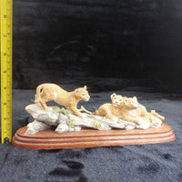 Thumbnail for Border Arts Fine 1999 Lion Cubs Figurine BFA Scotland Hand Painted (Broken Ear).14