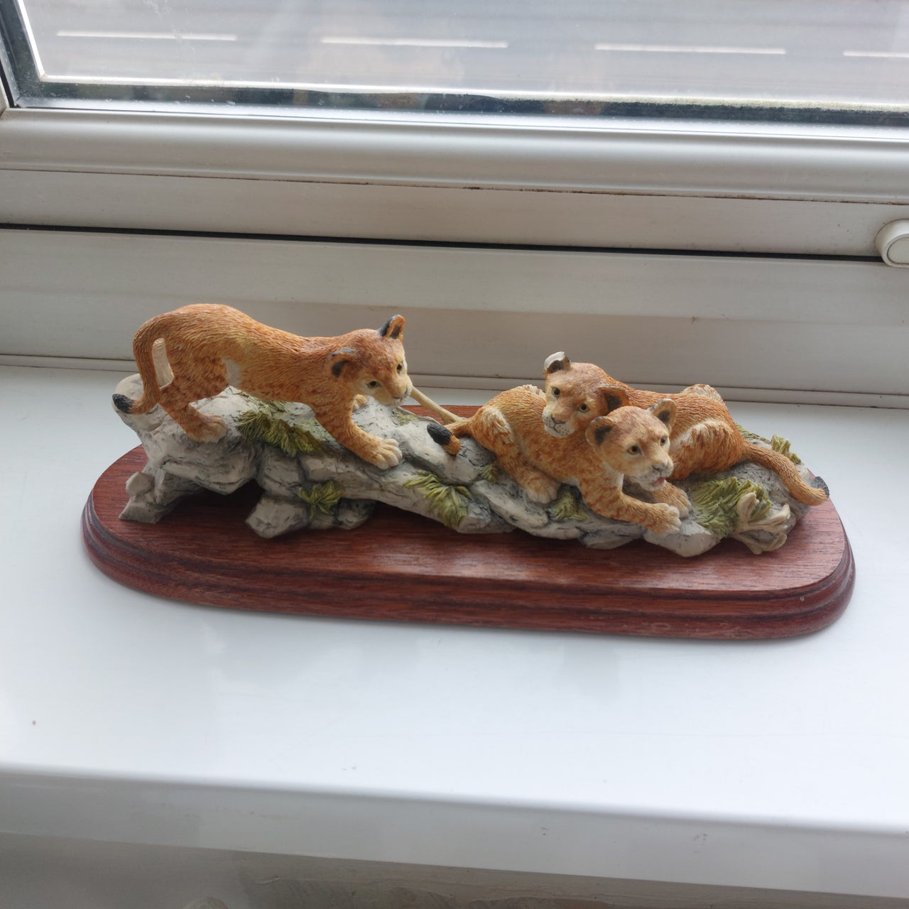 Border Arts Fine 1999 Lion Cubs Figurine BFA Scotland Hand Painted (Broken Ear).15