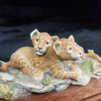 Thumbnail for Border Arts Fine 1999 Lion Cubs Figurine BFA Scotland Hand Painted (Broken Ear).8