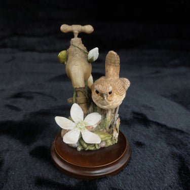 Border Fine Arts Figurine  Wren & Garden Tap – HandPainted Bird, tap Damaged1