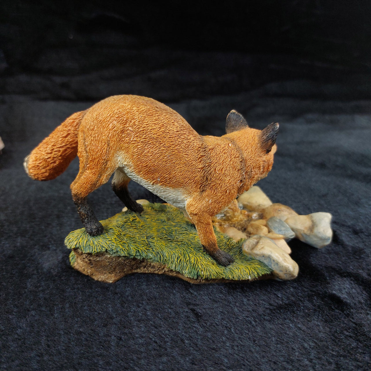 Sherratt & Simpson Fox Figurine  2005 – Handcrafted Fox by Stream3