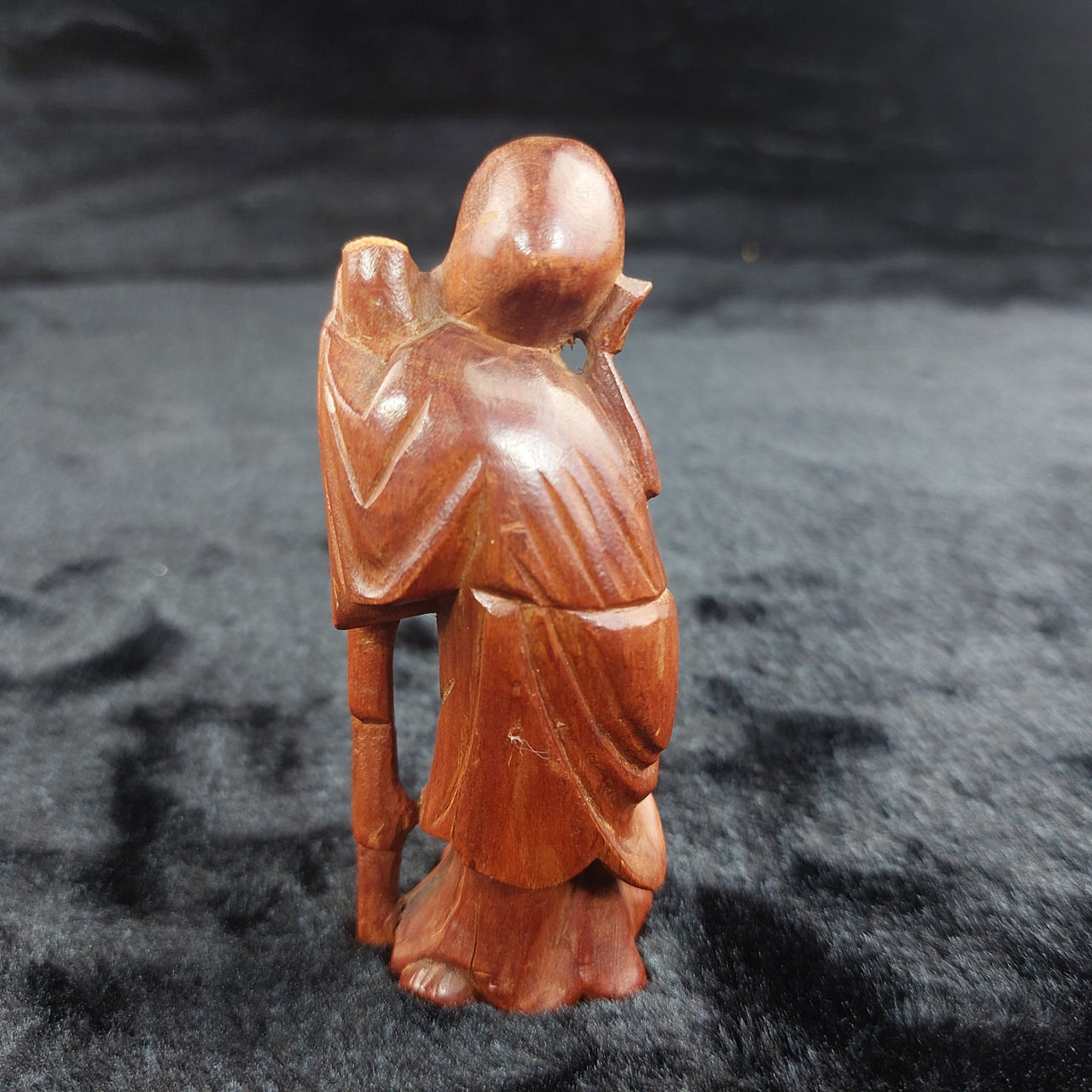 Hand-Carved Teak Wood Asian Elder Figurine – Holding Staff & Fruit 3.75" China4