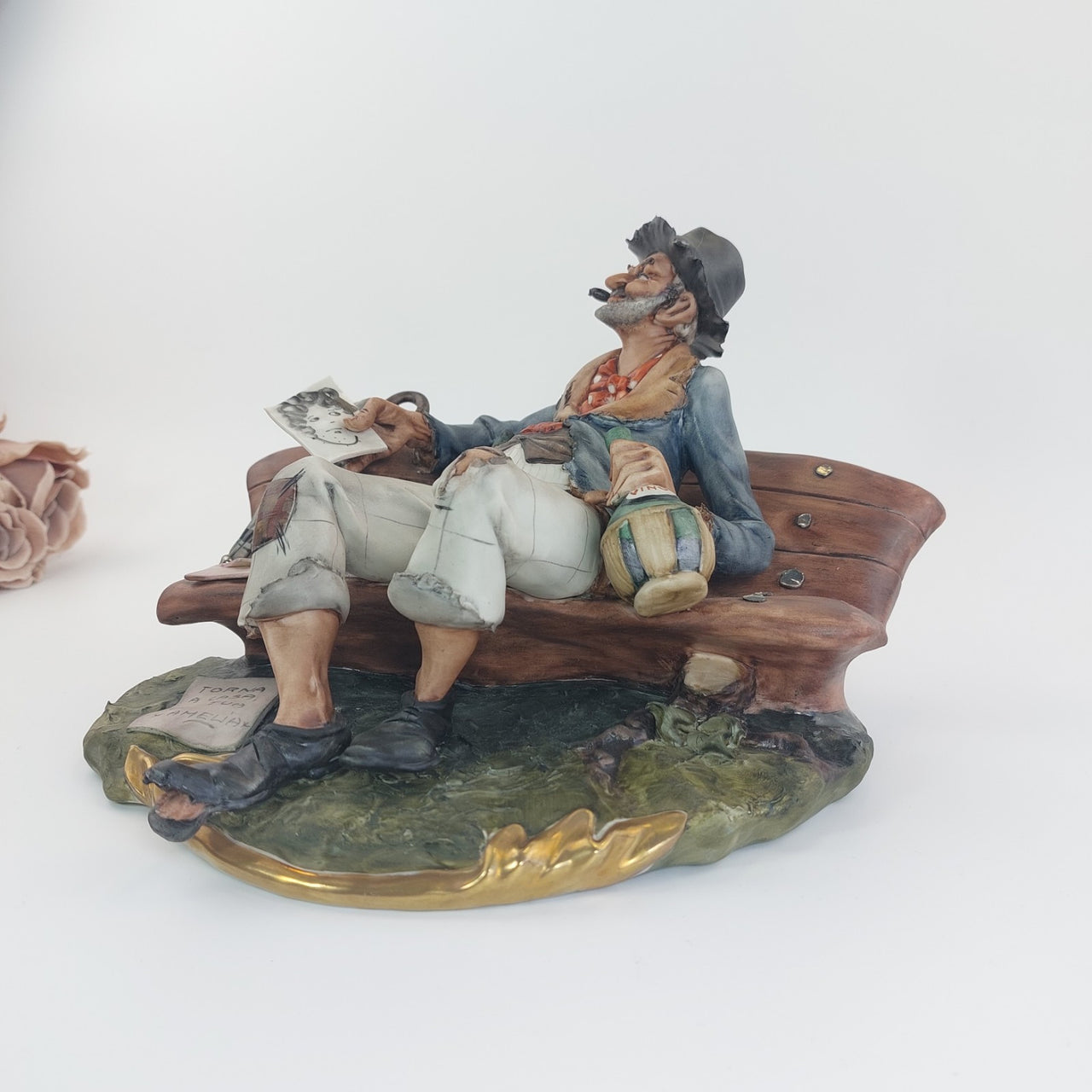 Capodimonte Figurine Old Man on Bench –6.7" Vintage Ceramic Italian Sculpture4