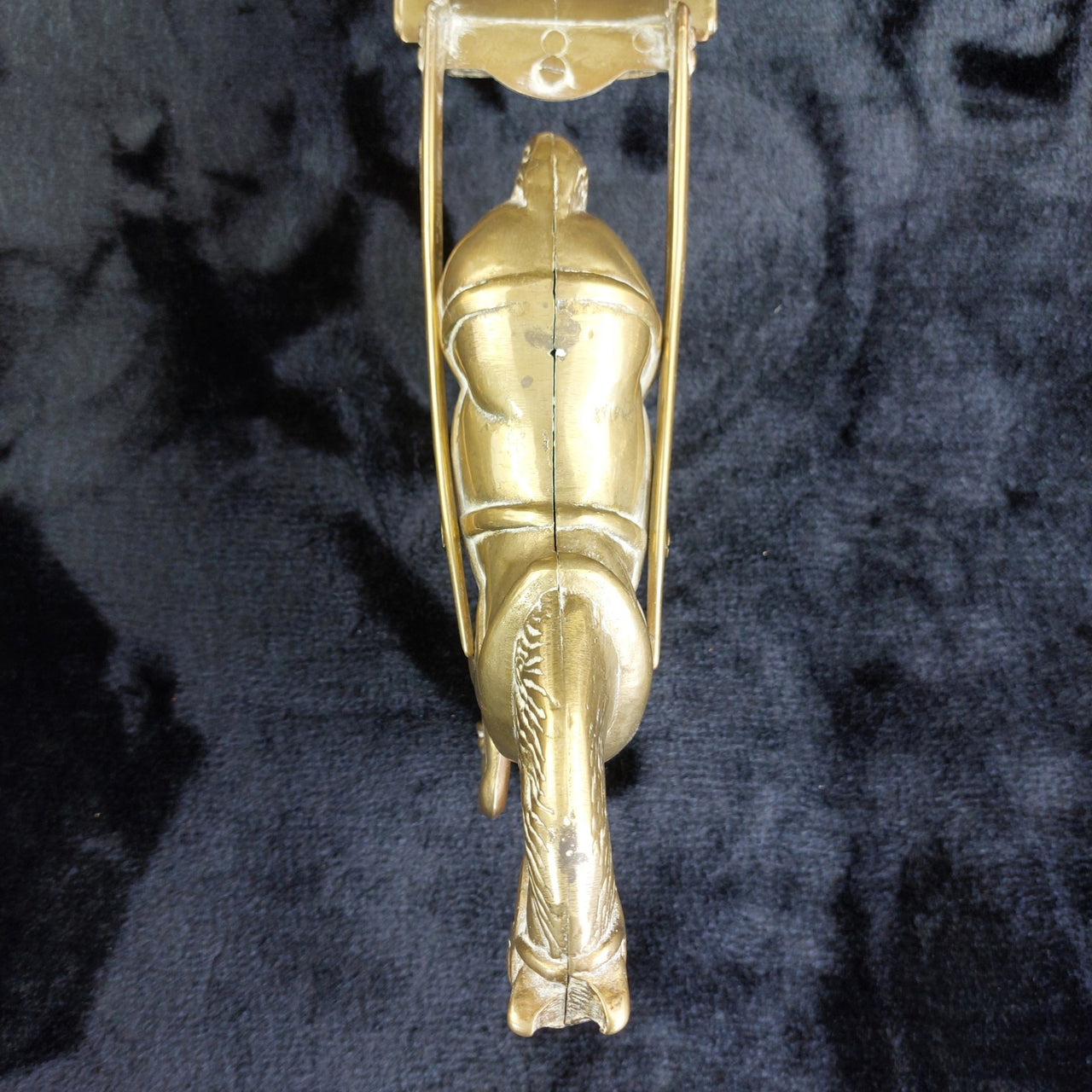 A large antique brass, Big horse with cab. 4.5 Kg Nicely sculpted and cast. gift12