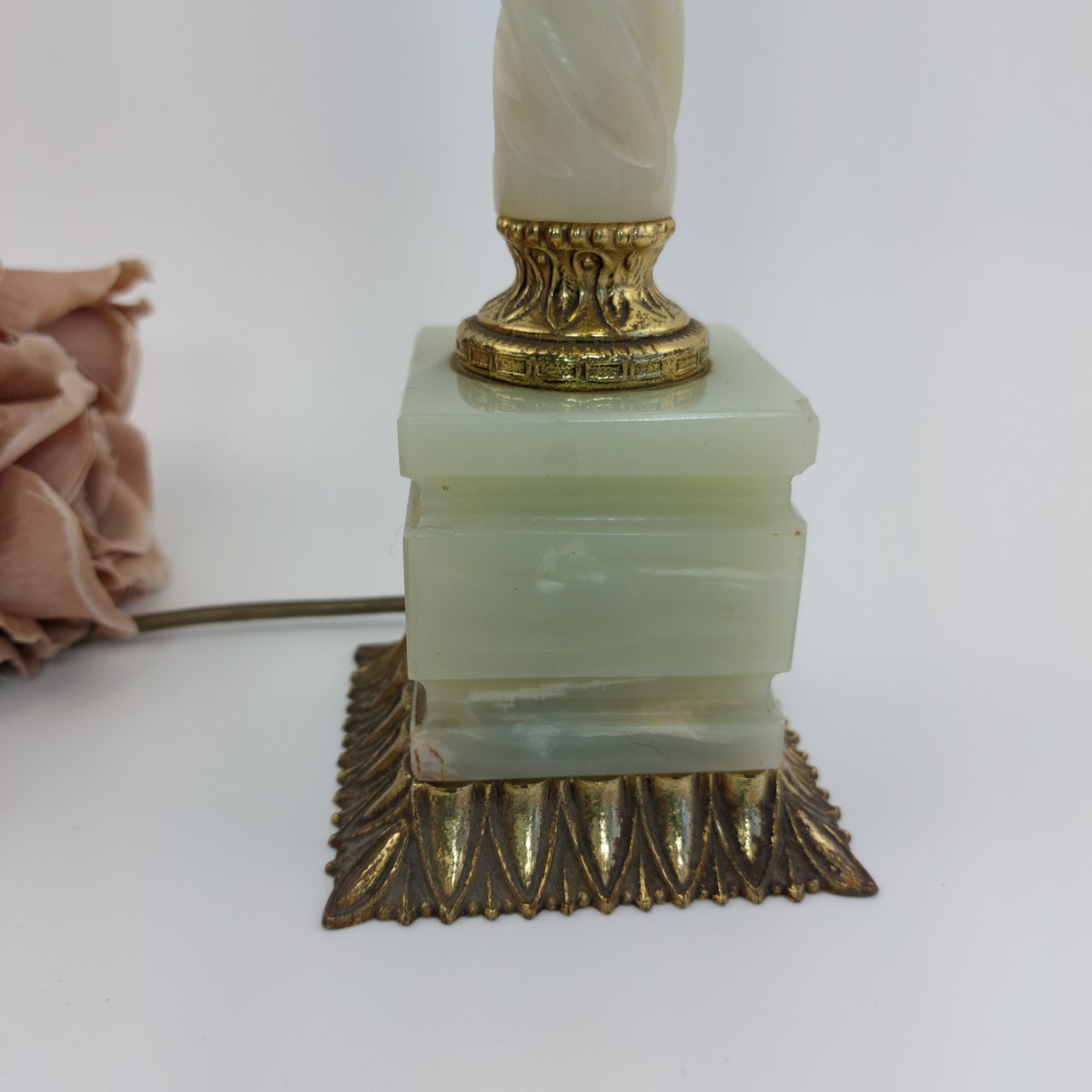 Stunning Marble & Brass large Table Lamp – 15" Tall, Ornate Design3