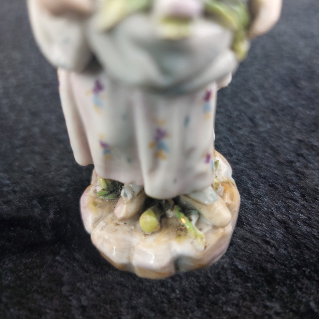 Antiques Porcelain Victorian Spring 1800's Figurine United Kingdom White Small4