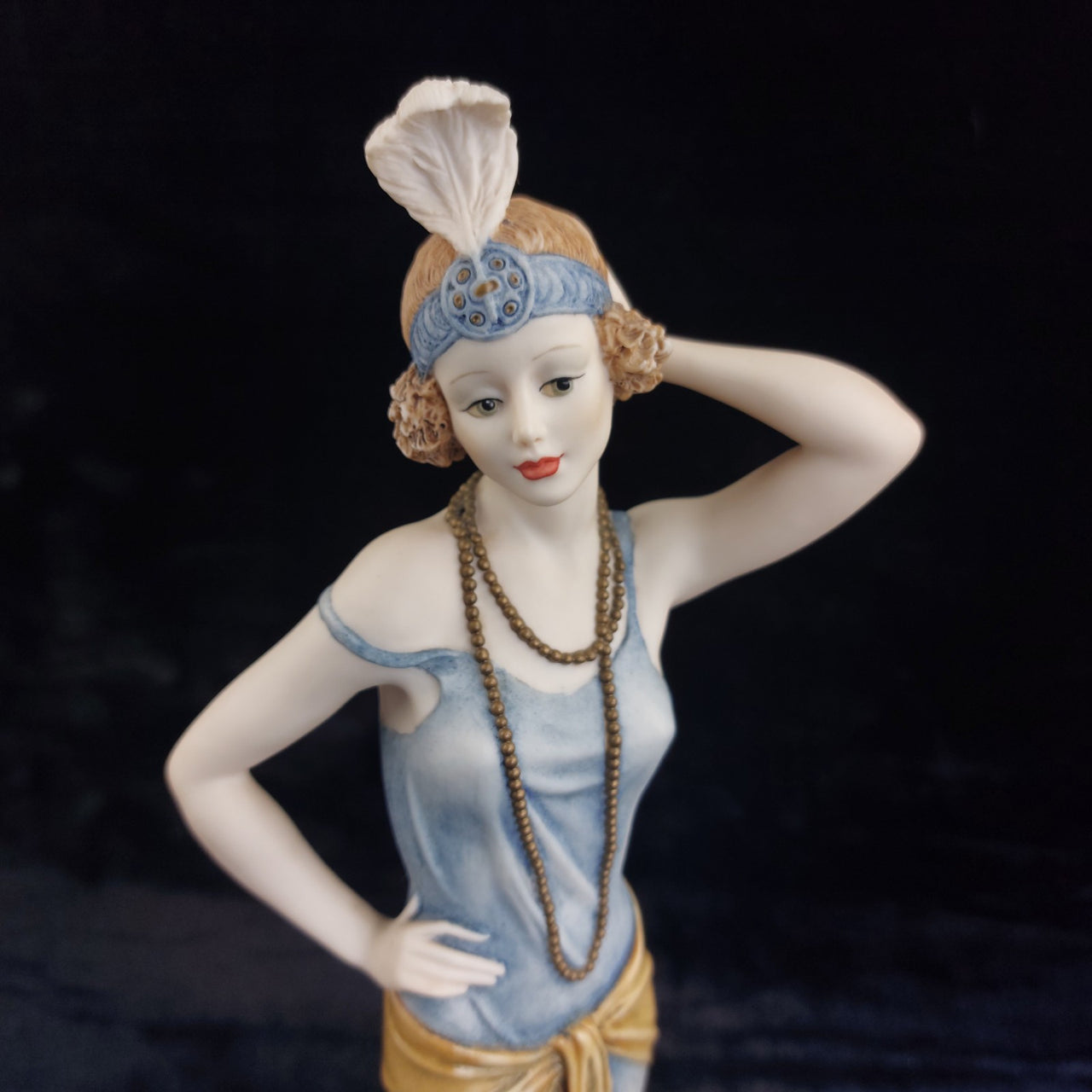Florence Regine Figurine Armani Damina con Collana Italy 13" decor luxury5
