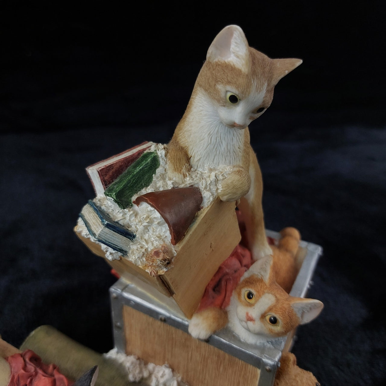 Sherratt & Simpson Cats Good Figurine Moving House 2004 Resin Ornament Fine 6.5"3