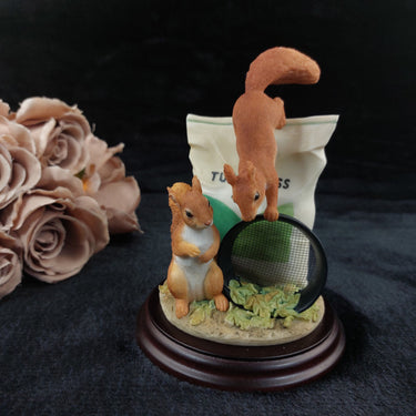 Border Fine Arts Good Squirrels in Garden  2014 Figurine A26260 Mammals Decor0