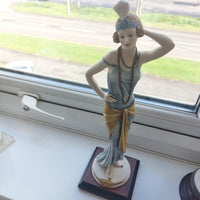 Thumbnail for Florence Regine Figurine Armani Damina con Collana Italy 13