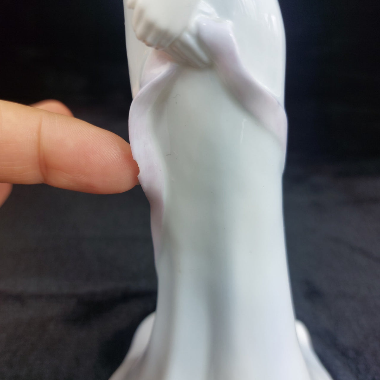 Coalport Silhouettes Susannah Figurine    – Small Chip  on skirt 19933