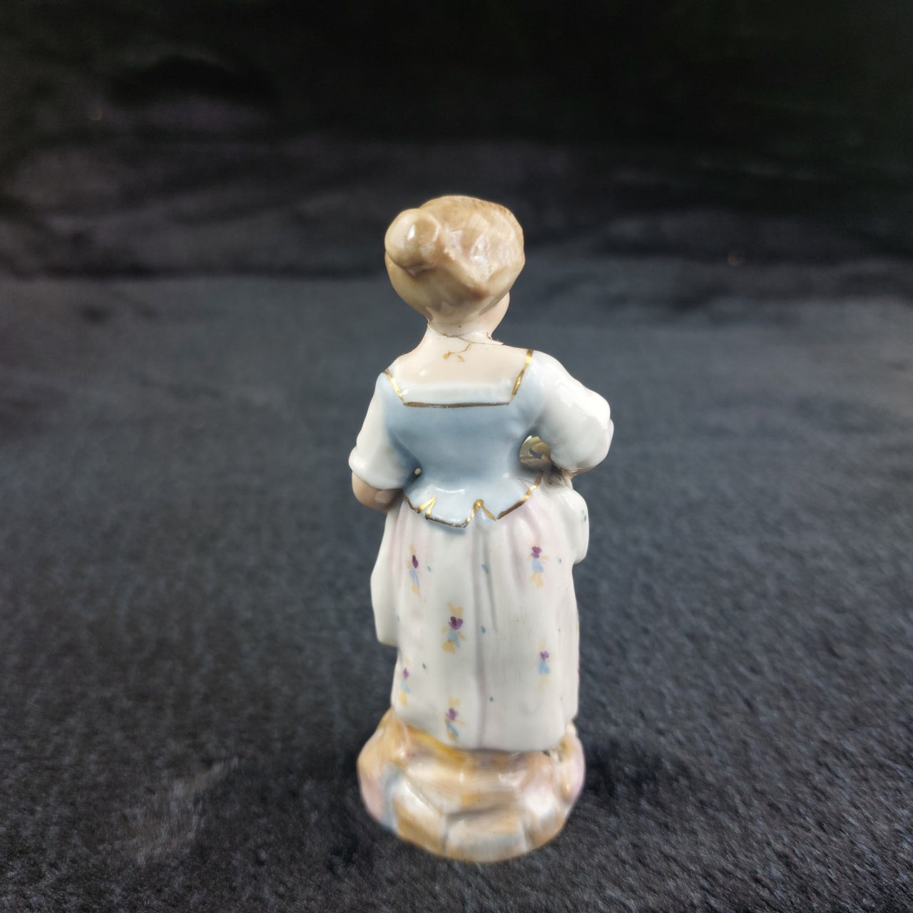 Antiques Porcelain Victorian Spring 1800's Figurine United Kingdom White Small6
