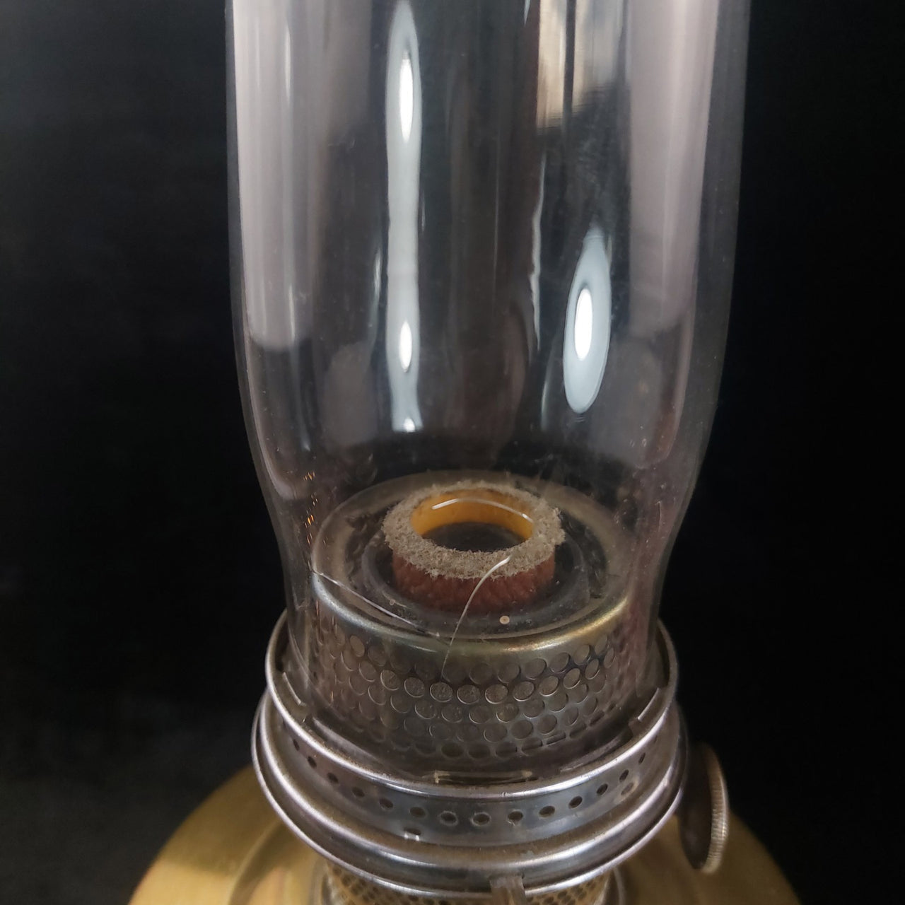 Vintage 1930`s Brass Aladdin Kerosene Parlor Lamp With Paraffin, See The Glass14