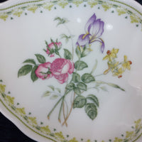 Thumbnail for Vintage Royal Doulton Camilla Fine Bone China Leaf Trinket Dish 1990 England7