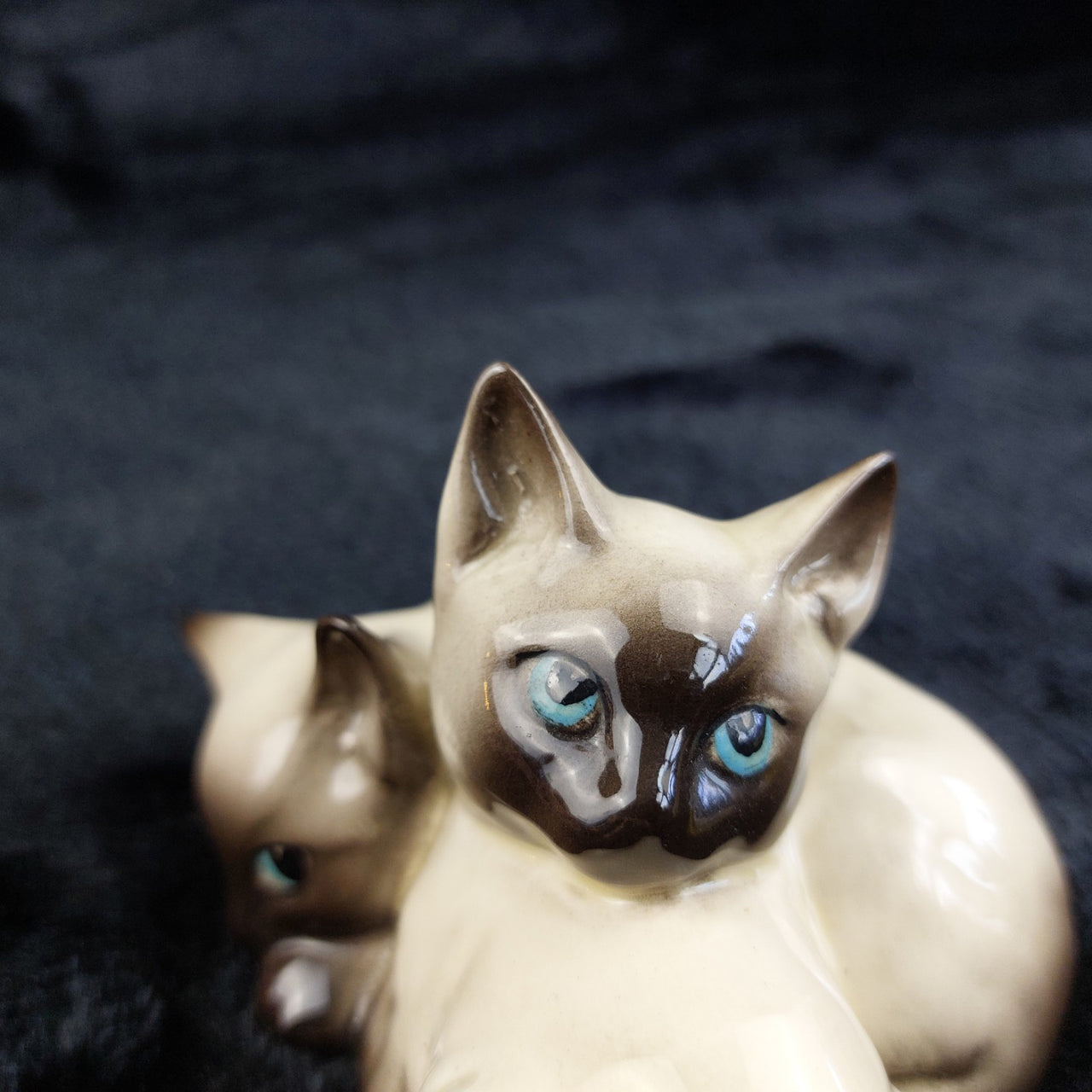 Beswick Siamese Cat Pair Figurine Vintage Good England Ceramic 3.5x5"9