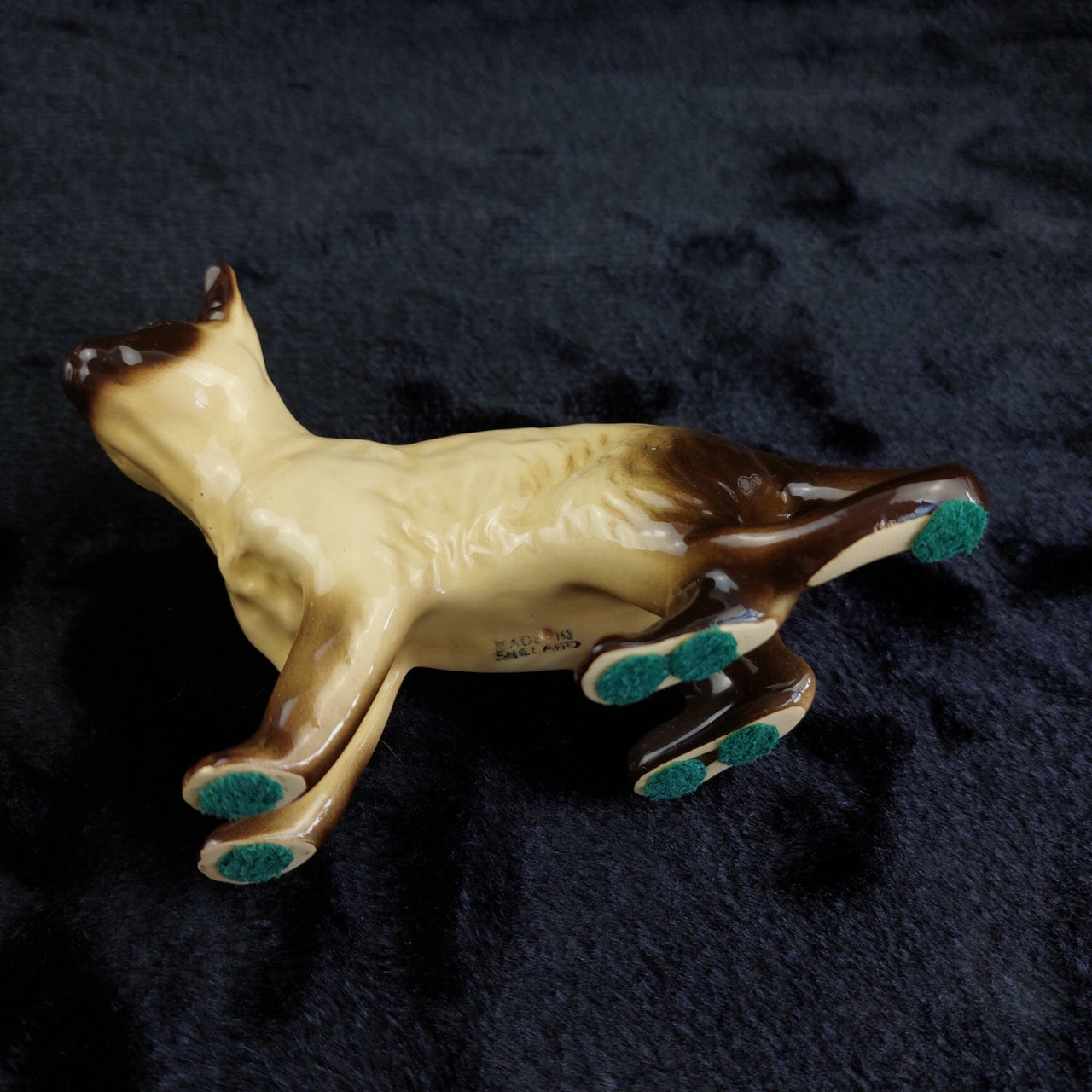Siamese Cat made in England Figurine  Ceramic Glazed 12cm see pics for details.7
