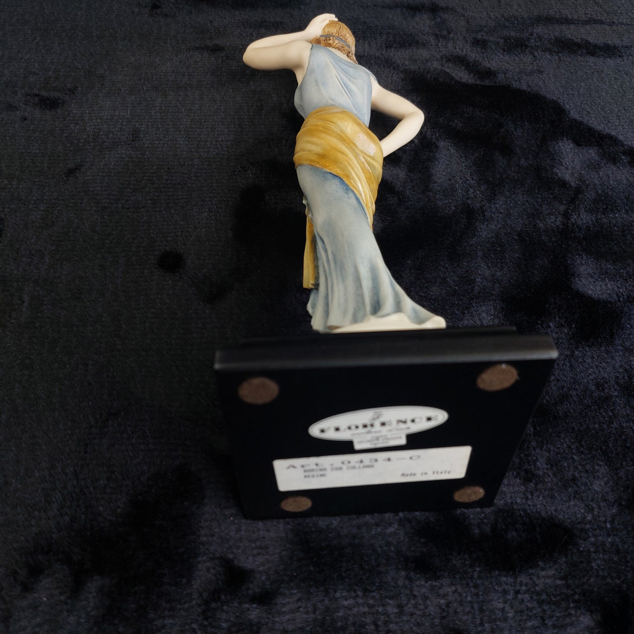 Florence Regine Figurine Armani Damina con Collana Italy 13" decor luxury18