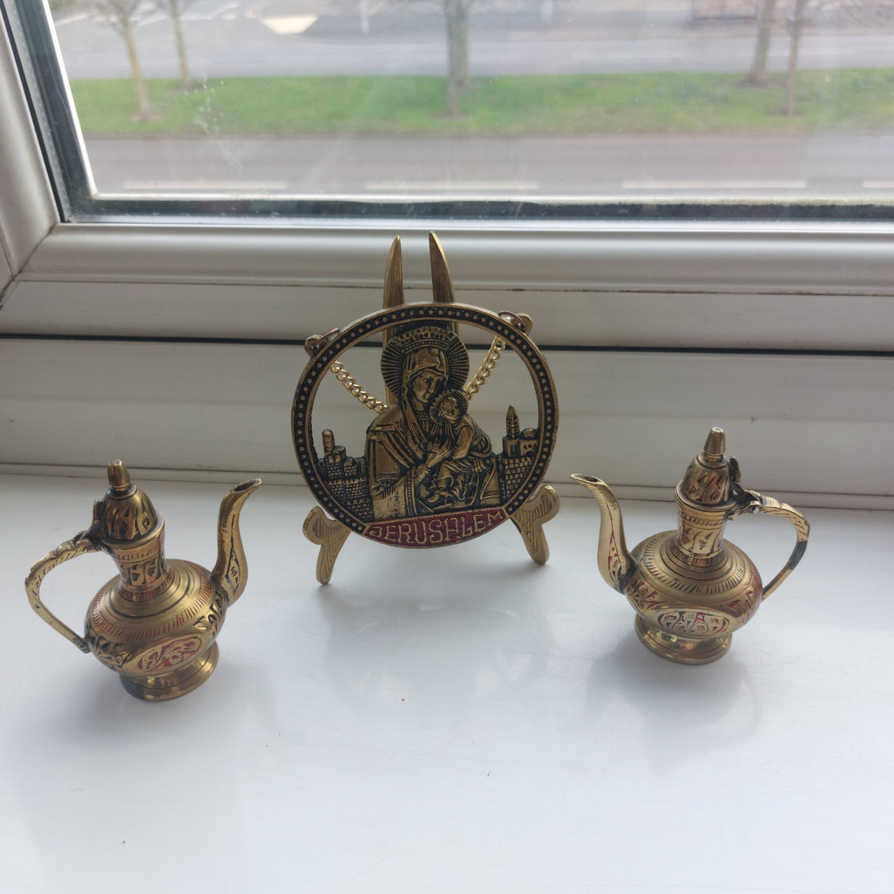 Brass Religious Jerusalem Plaque & Pic Holder & 2×Pitcher Collectable decor gold23