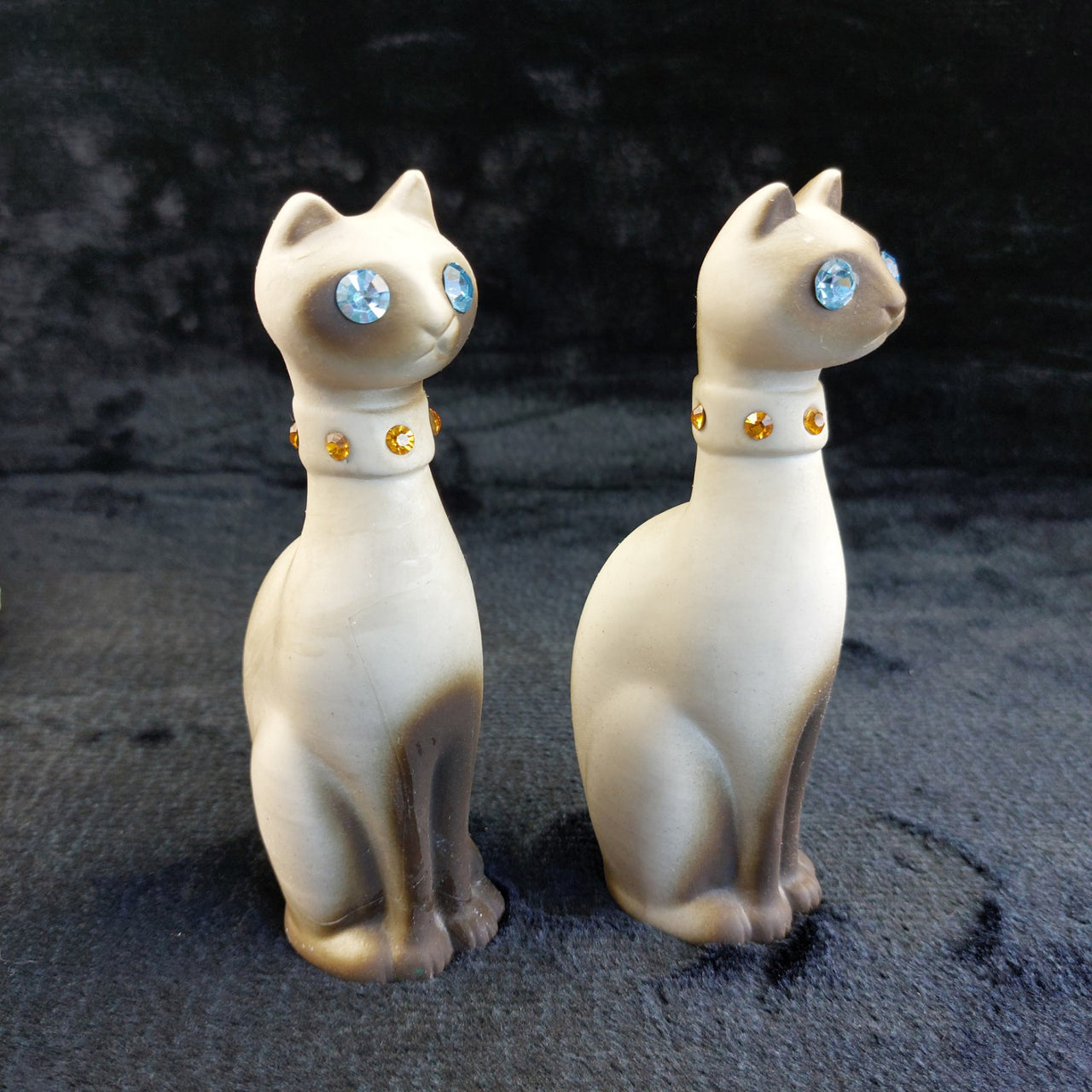 California Vintage USA Siamese Cat Figurines Pair – One Repaired - 6.75" Display4