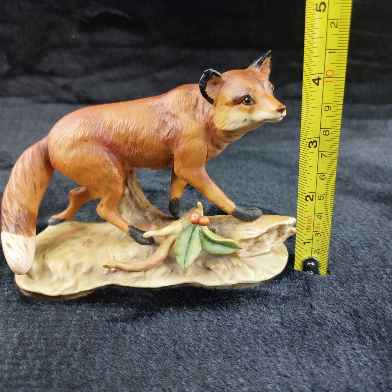 Maruri Good Fox Red Figurine Porcelain Wildlife 6" Long Hand Painted Woodland Sc9