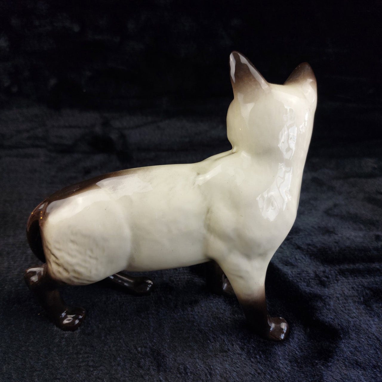 Beswick Siamese Cat Figurine Gloss Finish Pose Standing Long England 6.5"7