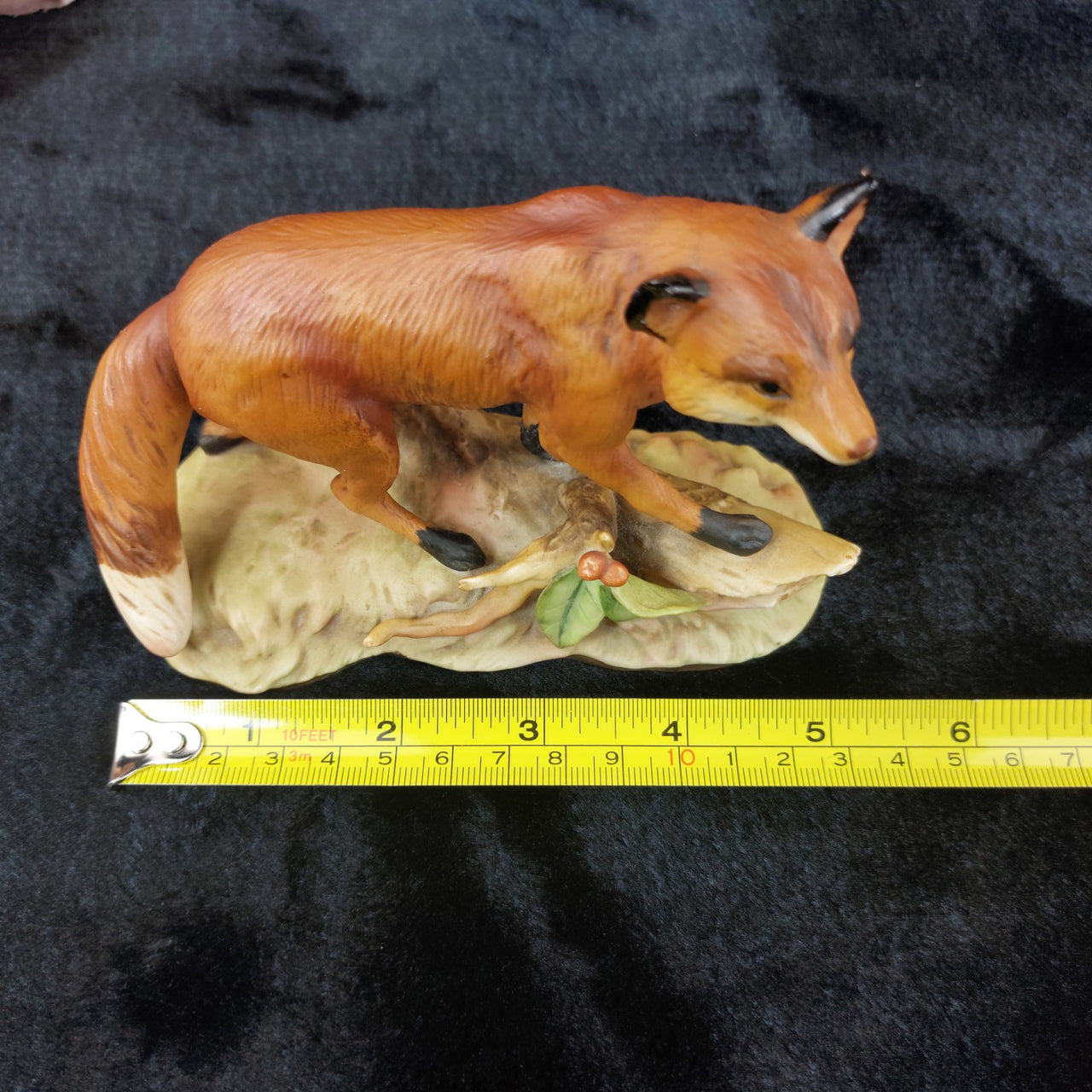 Maruri Good Fox Red Figurine Porcelain Wildlife 6" Long Hand Painted Woodland Sc10