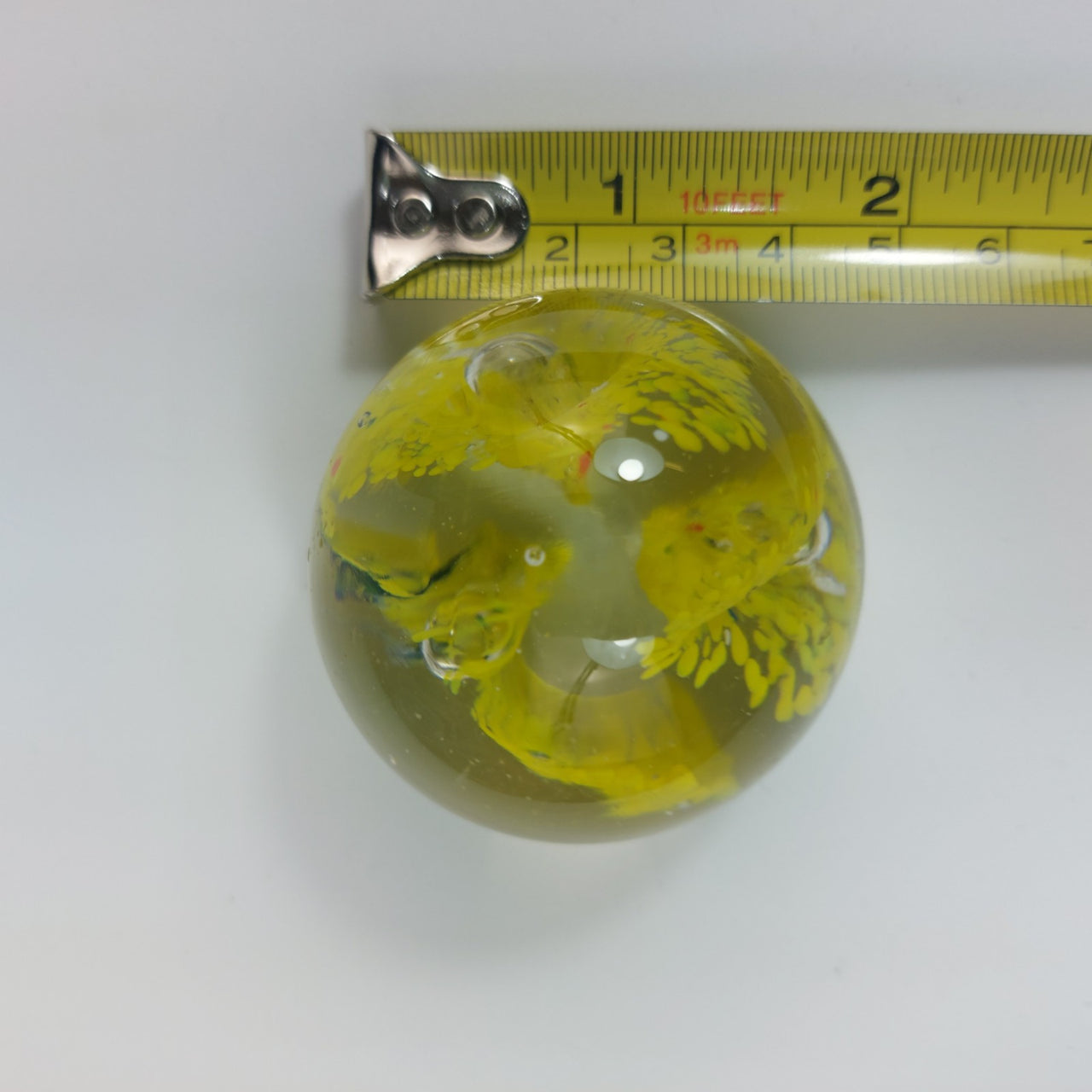Art Glass Paperweight –Vintage White & Yellow Flowers with Bubbles Ornament deco8