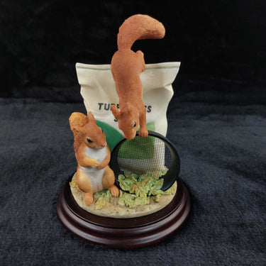 Border Fine Arts Good Squirrels in Garden  2014 Figurine A26260 Mammals Decor1